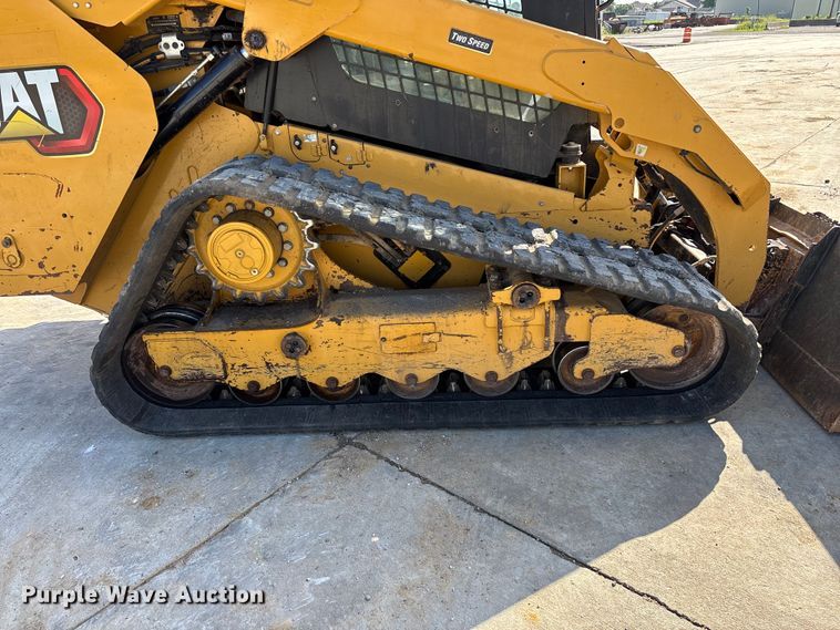 image for item FG0418 2021 Caterpillar 299D3 tracked skid steer loader