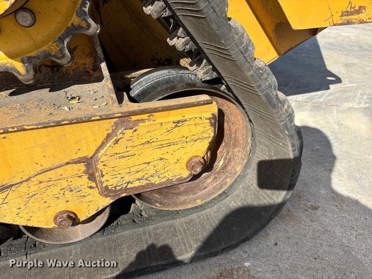 image for item FG0418 2021 Caterpillar 299D3 tracked skid steer loader