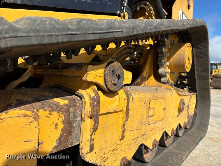 image for item FG0418 2021 Caterpillar 299D3 tracked skid steer loader