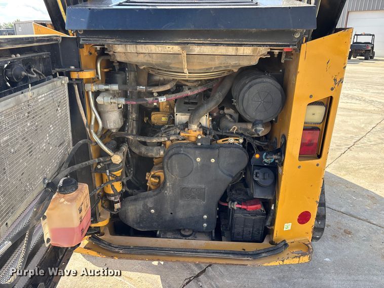 image for item FG0418 2021 Caterpillar 299D3 tracked skid steer loader