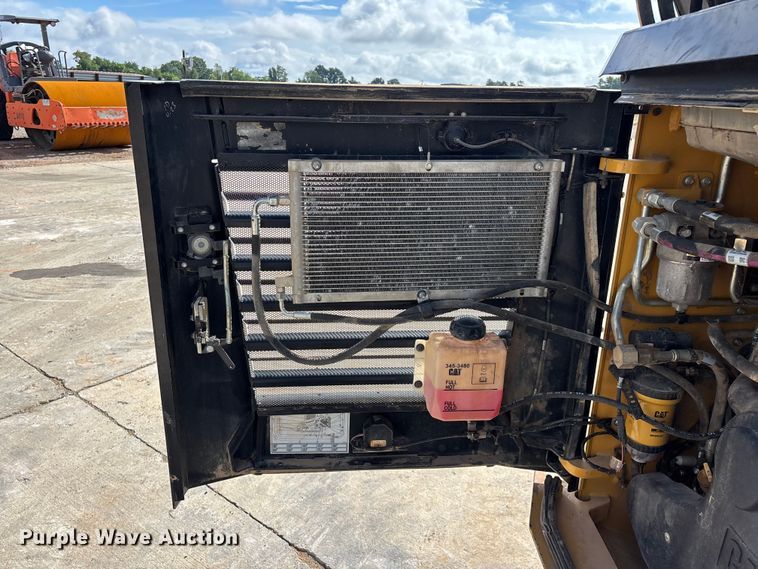 image for item FG0418 2021 Caterpillar 299D3 tracked skid steer loader