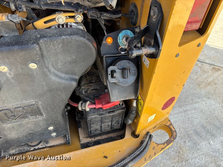 image for item FG0418 2021 Caterpillar 299D3 tracked skid steer loader