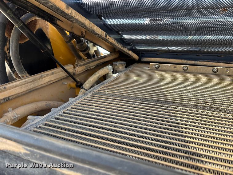 image for item FG0418 2021 Caterpillar 299D3 tracked skid steer loader