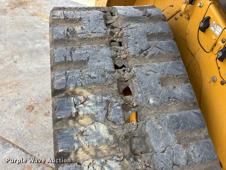 image for item FG0418 2021 Caterpillar 299D3 tracked skid steer loader