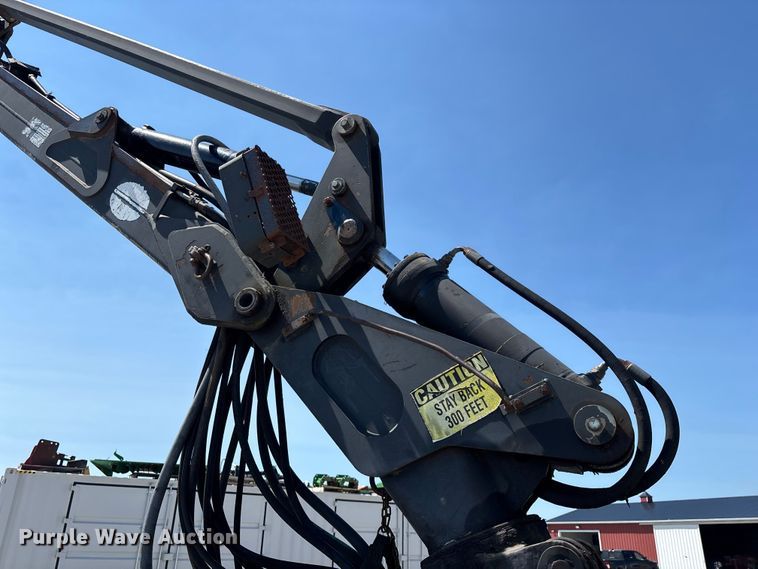 image for item FG0587 2005 Timberjack 1270 tree harvester