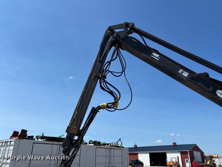 image for item FG0587 2005 Timberjack 1270 tree harvester