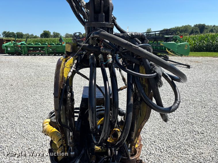 image for item FG0587 2005 Timberjack 1270 tree harvester