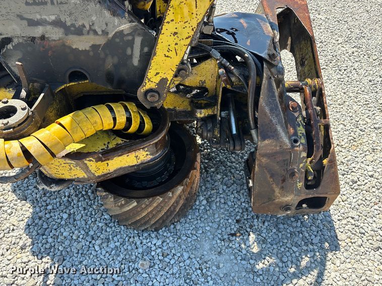 image for item FG0587 2005 Timberjack 1270 tree harvester