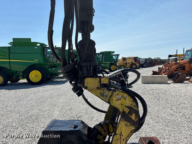 image for item FG0587 2005 Timberjack 1270 tree harvester