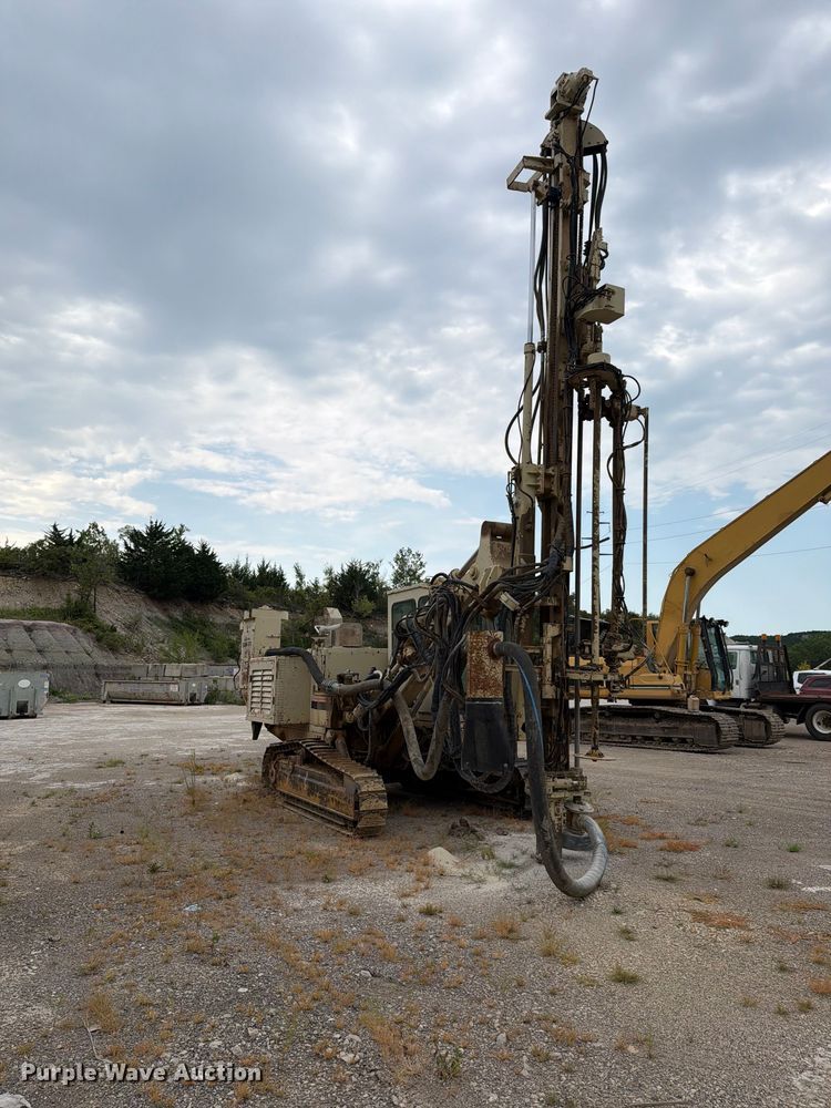 image for item FH6330 Ingersoll Rand ECM470 crawler drill