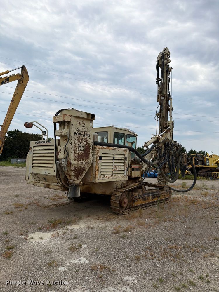 image for item FH6330 Ingersoll Rand ECM470 crawler drill