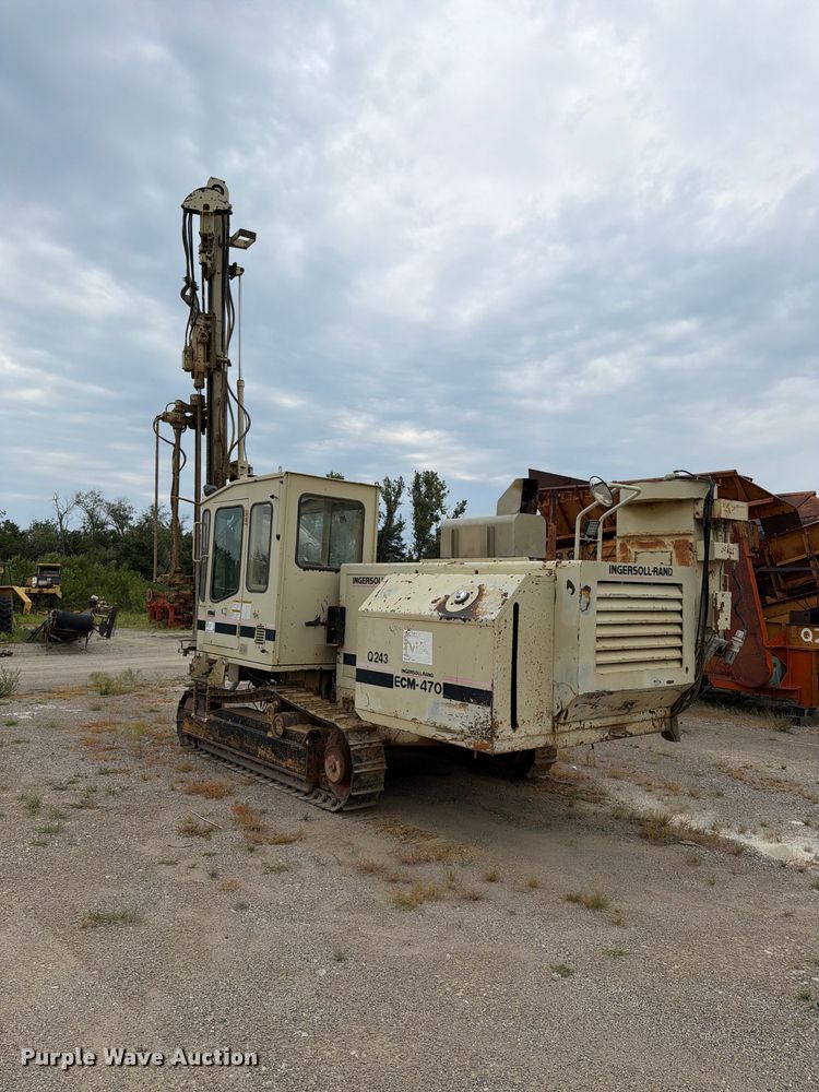 image for item FH6330 Ingersoll Rand ECM470 crawler drill