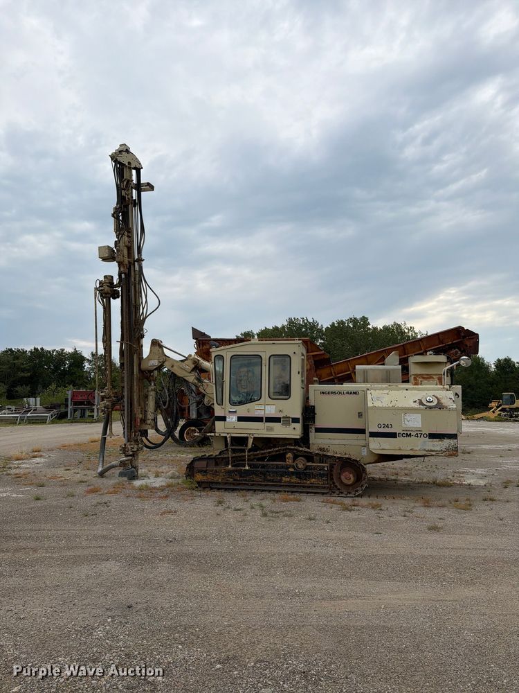 image for item FH6330 Ingersoll Rand ECM470 crawler drill