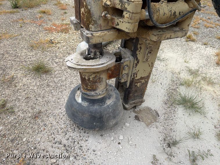 image for item FH6330 Ingersoll Rand ECM470 crawler drill