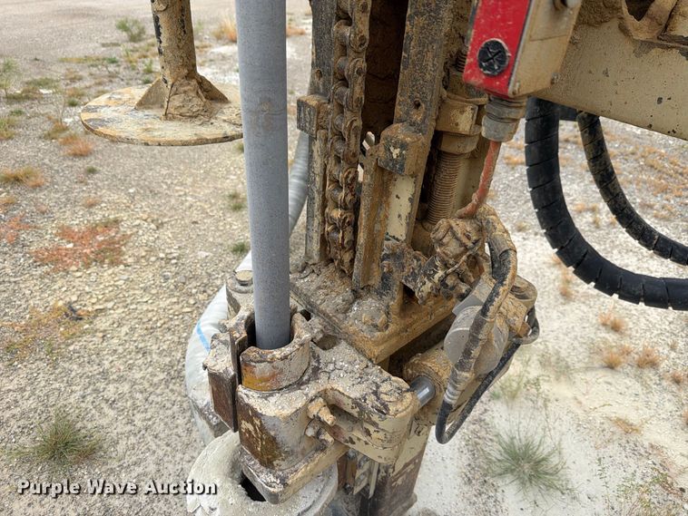 image for item FH6330 Ingersoll Rand ECM470 crawler drill