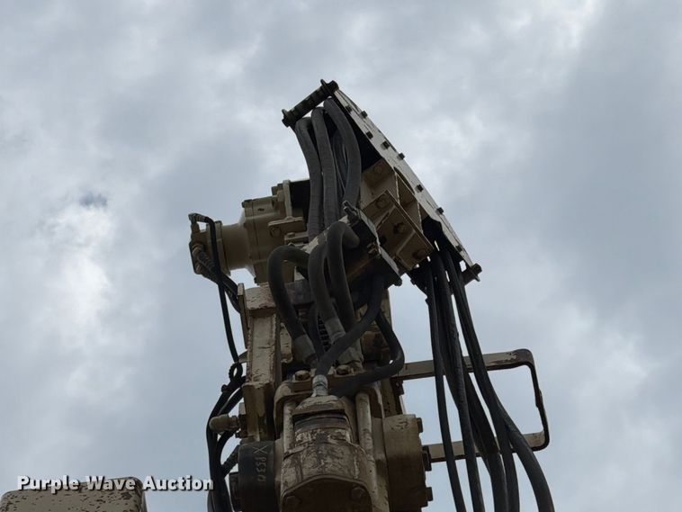 image for item FH6330 Ingersoll Rand ECM470 crawler drill
