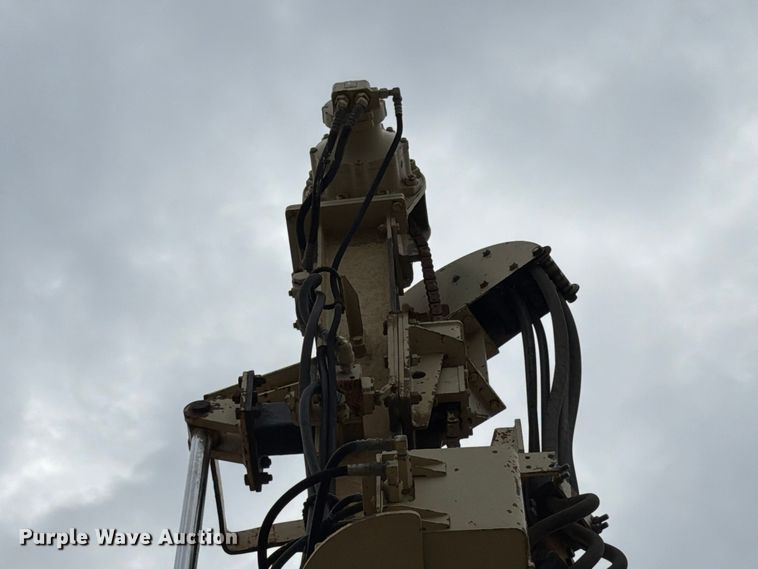 image for item FH6330 Ingersoll Rand ECM470 crawler drill