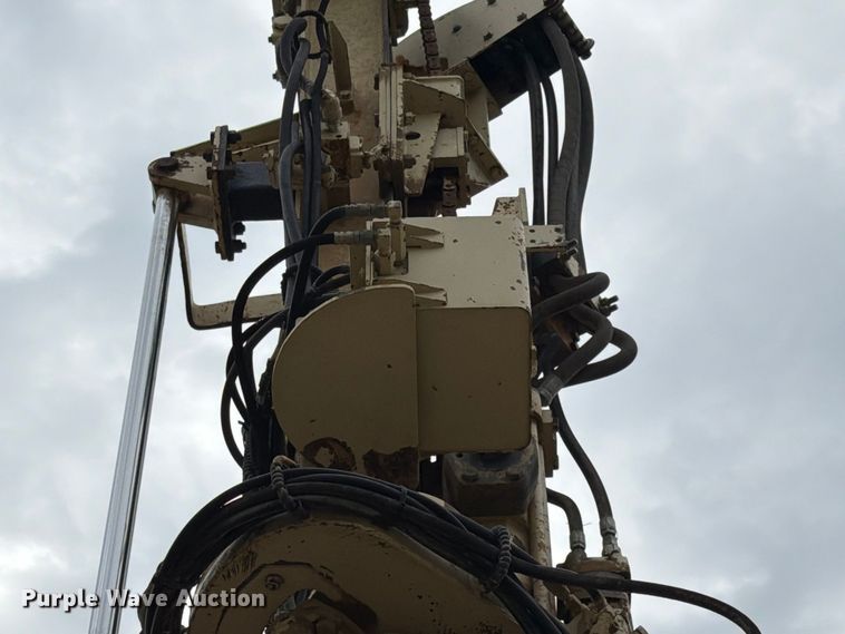 image for item FH6330 Ingersoll Rand ECM470 crawler drill