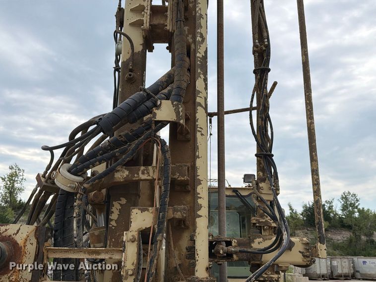 image for item FH6330 Ingersoll Rand ECM470 crawler drill