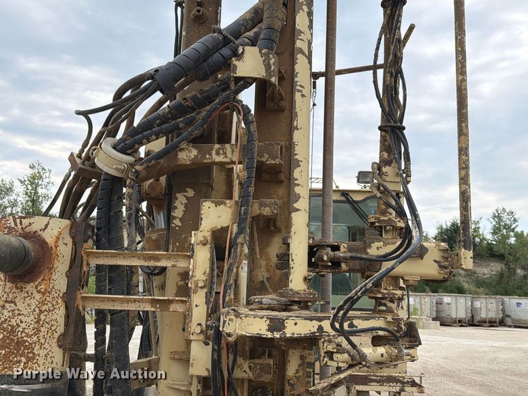 image for item FH6330 Ingersoll Rand ECM470 crawler drill