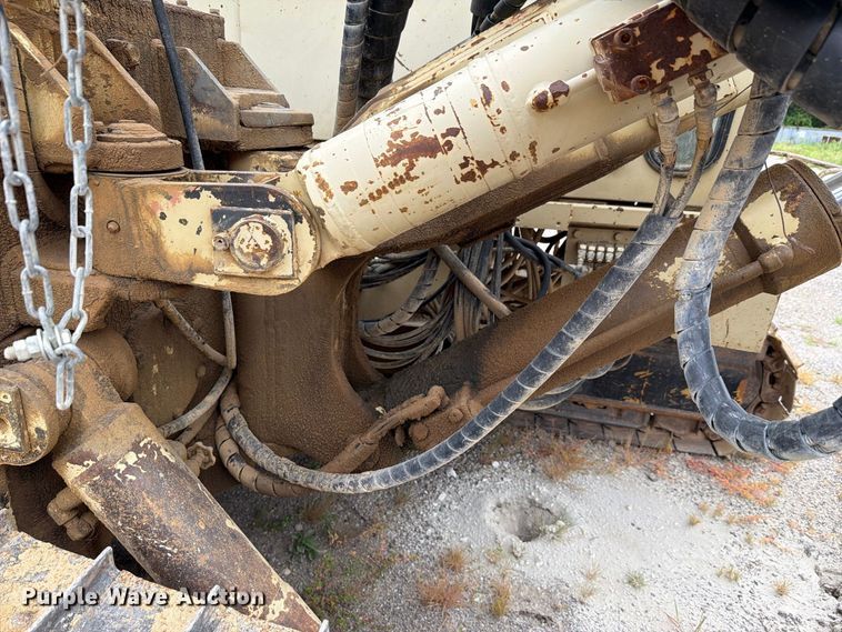 image for item FH6330 Ingersoll Rand ECM470 crawler drill