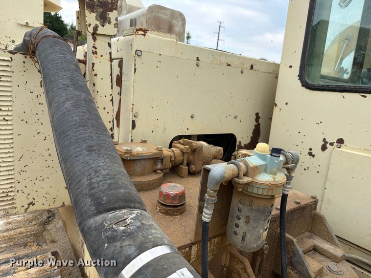 image for item FH6330 Ingersoll Rand ECM470 crawler drill