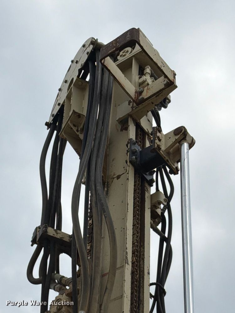 image for item FH6330 Ingersoll Rand ECM470 crawler drill