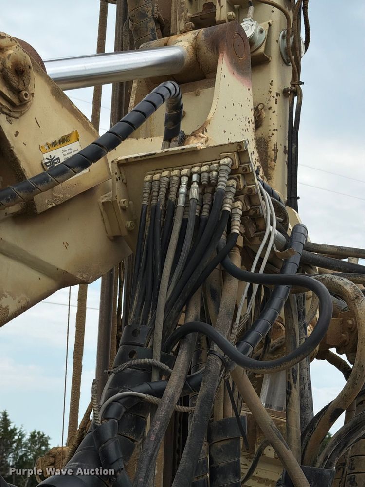 image for item FH6330 Ingersoll Rand ECM470 crawler drill