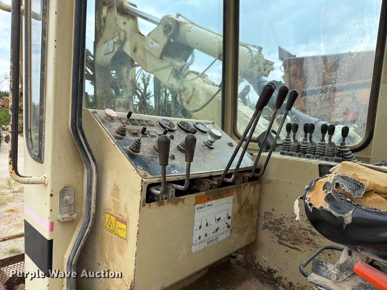 image for item FH6330 Ingersoll Rand ECM470 crawler drill
