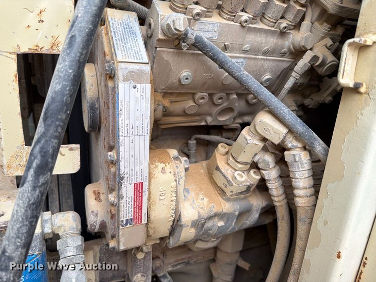image for item FH6330 Ingersoll Rand ECM470 crawler drill