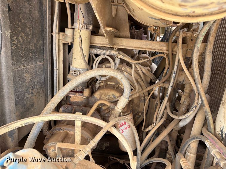 image for item FH6330 Ingersoll Rand ECM470 crawler drill