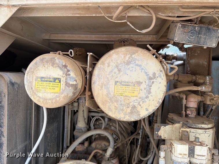 image for item FH6330 Ingersoll Rand ECM470 crawler drill