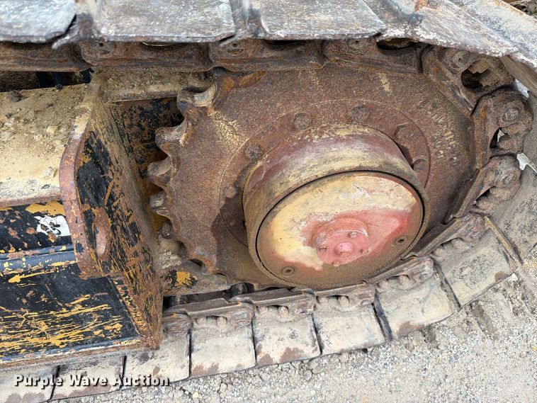 image for item FH6330 Ingersoll Rand ECM470 crawler drill