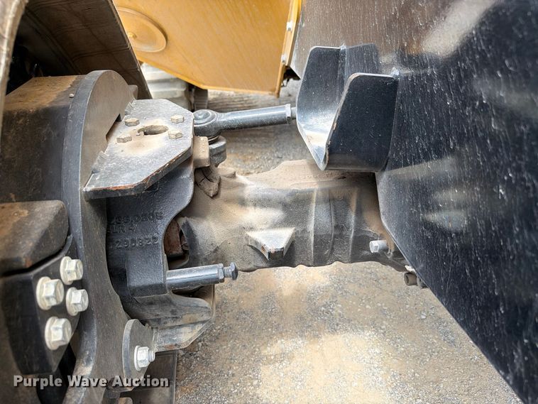 image for item FI0322 2023 Vermeer RTX1250i2 rock saw