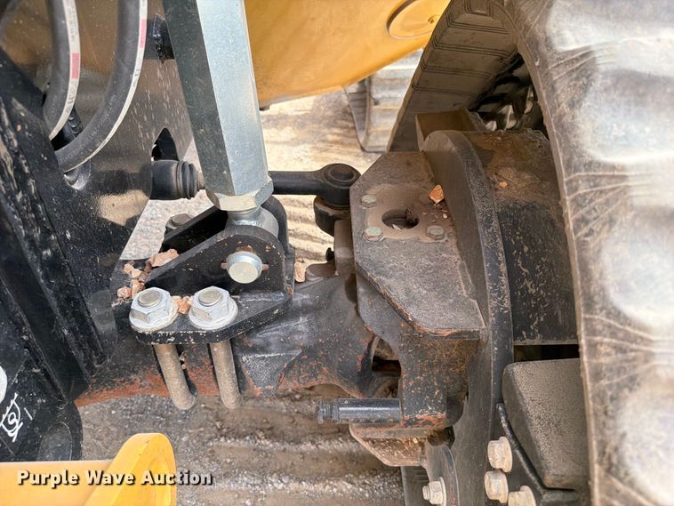 image for item FI0322 2023 Vermeer RTX1250i2 rock saw