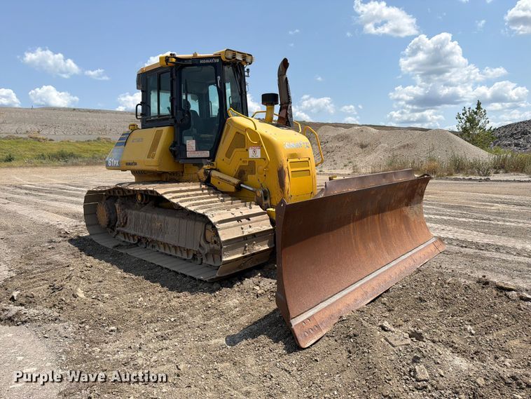 image for item FI0345 2018 Komatsu D61PX-24 dozer