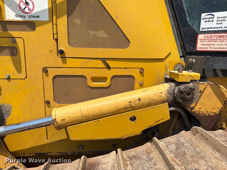 image for item FI0345 2018 Komatsu D61PX-24 dozer