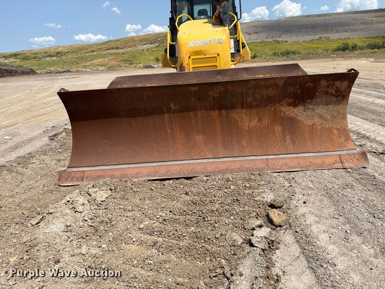 image for item FI0345 2018 Komatsu D61PX-24 dozer