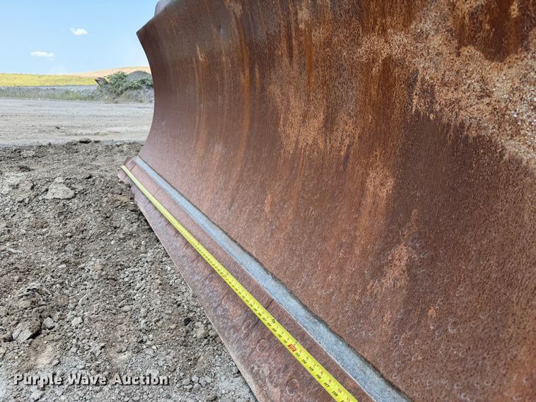 image for item FI0345 2018 Komatsu D61PX-24 dozer
