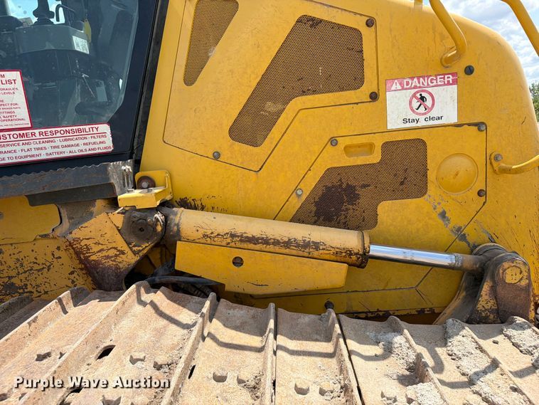 image for item FI0345 2018 Komatsu D61PX-24 dozer