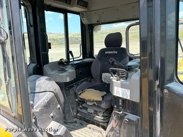 image for item FI0345 2018 Komatsu D61PX-24 dozer