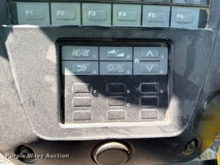 image for item FI0345 2018 Komatsu D61PX-24 dozer