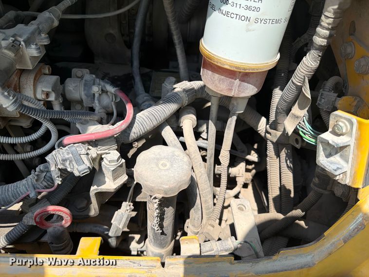 image for item FI0345 2018 Komatsu D61PX-24 dozer