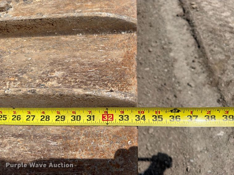 image for item FI0345 2018 Komatsu D61PX-24 dozer