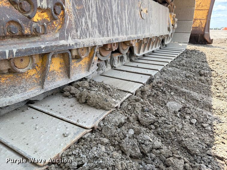 image for item FI0345 2018 Komatsu D61PX-24 dozer