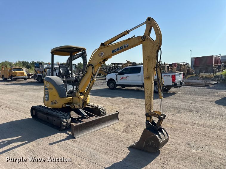 image for item FI0346 Komatsu PC35MR-2 mini excavator
