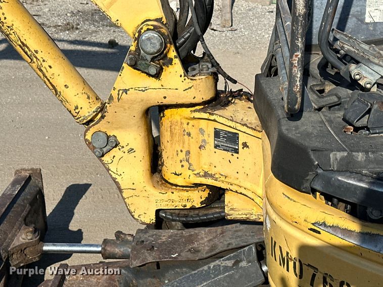 image for item FI0346 Komatsu PC35MR-2 mini excavator