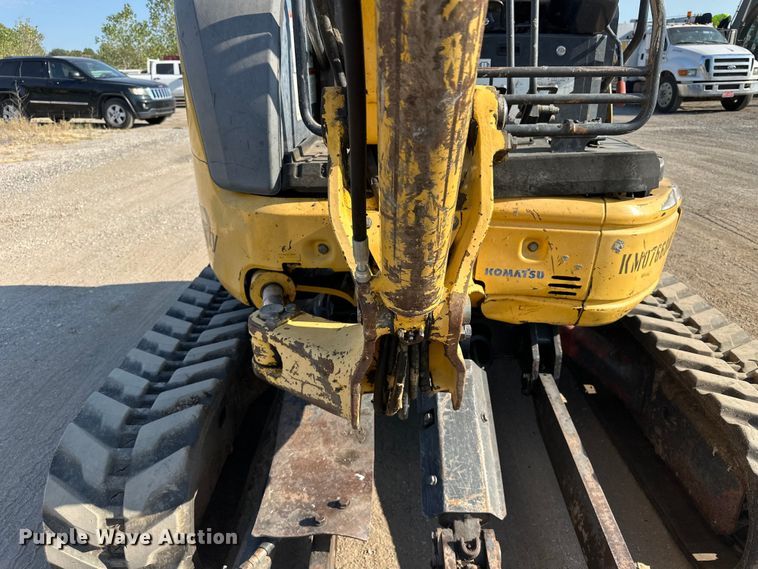 image for item FI0346 Komatsu PC35MR-2 mini excavator