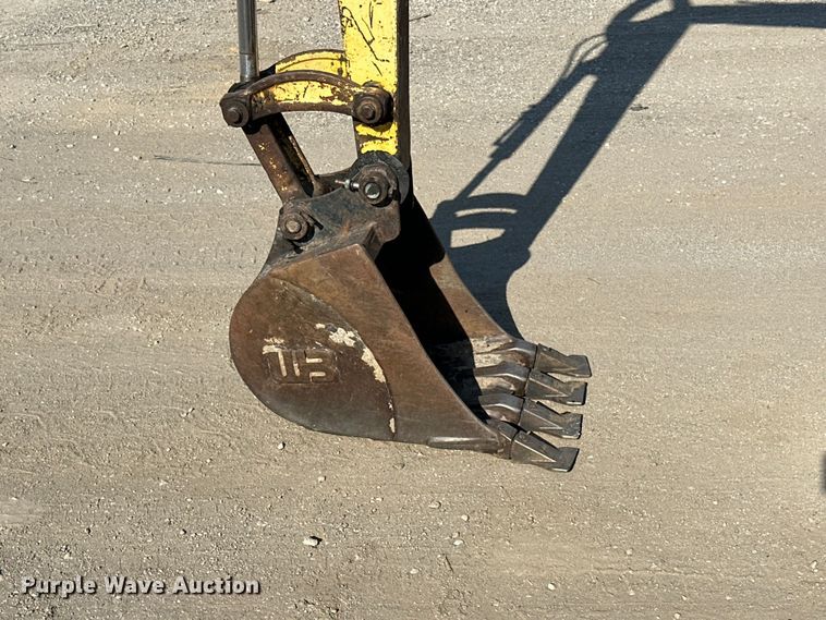 image for item FI0346 Komatsu PC35MR-2 mini excavator