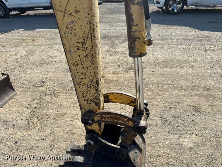 image for item FI0346 Komatsu PC35MR-2 mini excavator